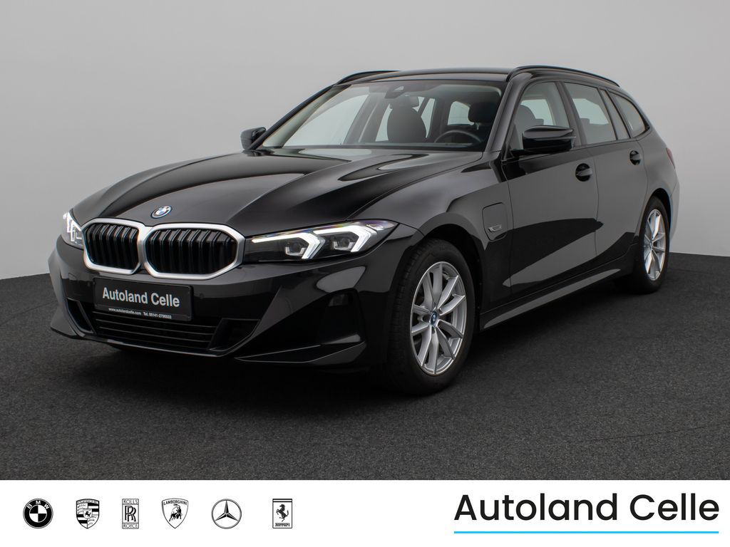 BMW 330 2023