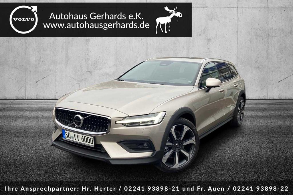 Volvo V60 Cross Country 2023