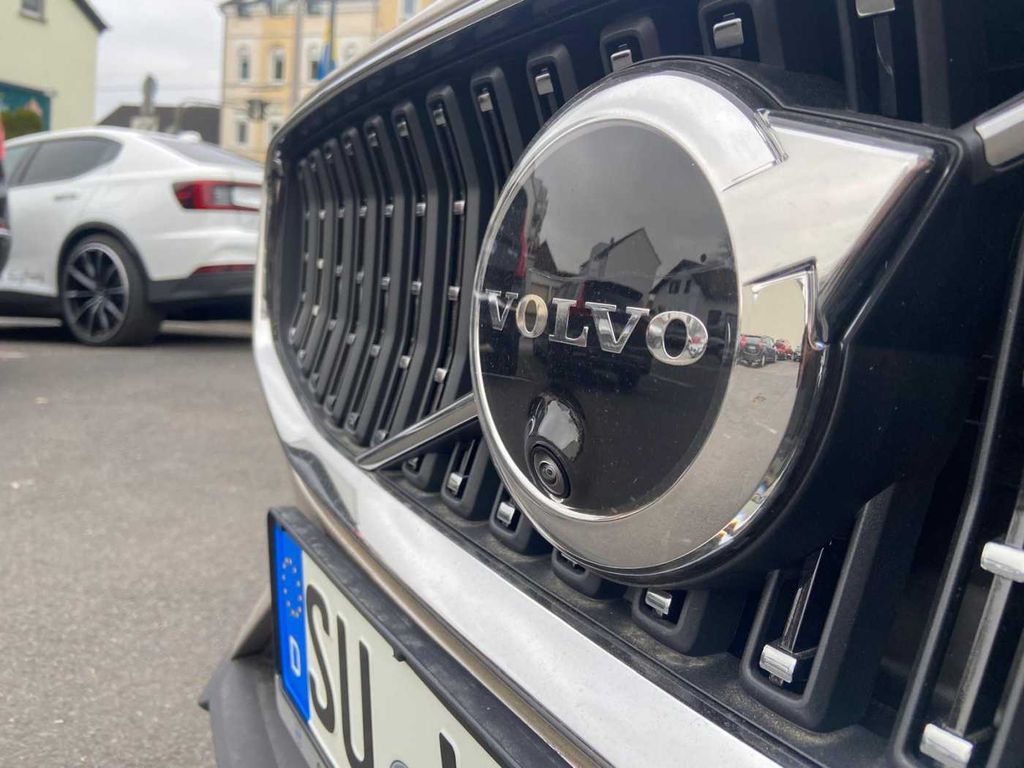 Volvo V60 Cross Country 2023