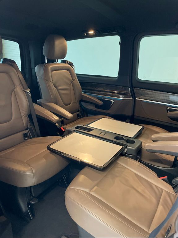 Mercedes-Benz V 300 2022