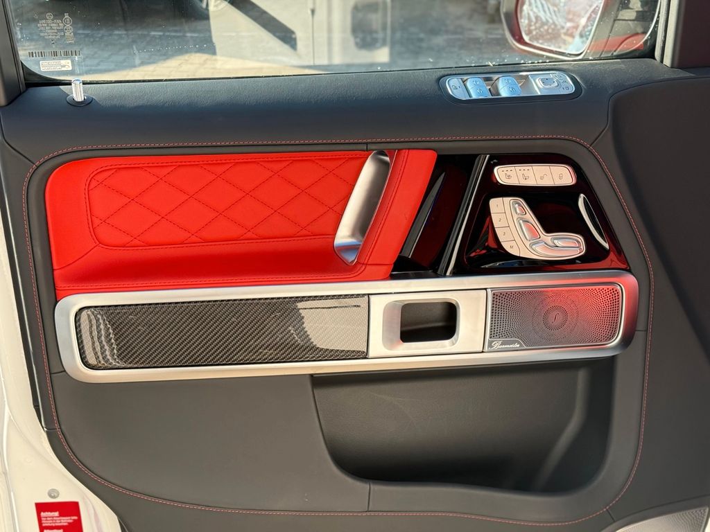 Mercedes-Benz G 63 AMG 2025