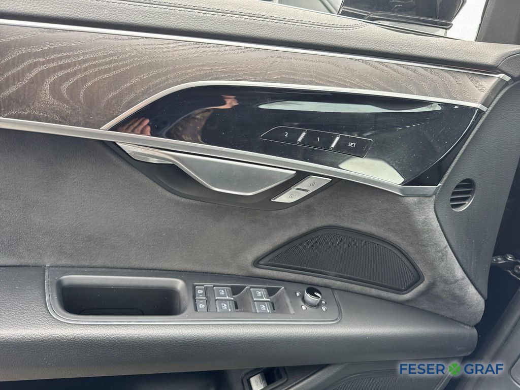 Audi A8 2023