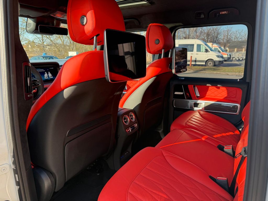 Mercedes-Benz G 63 AMG 2025