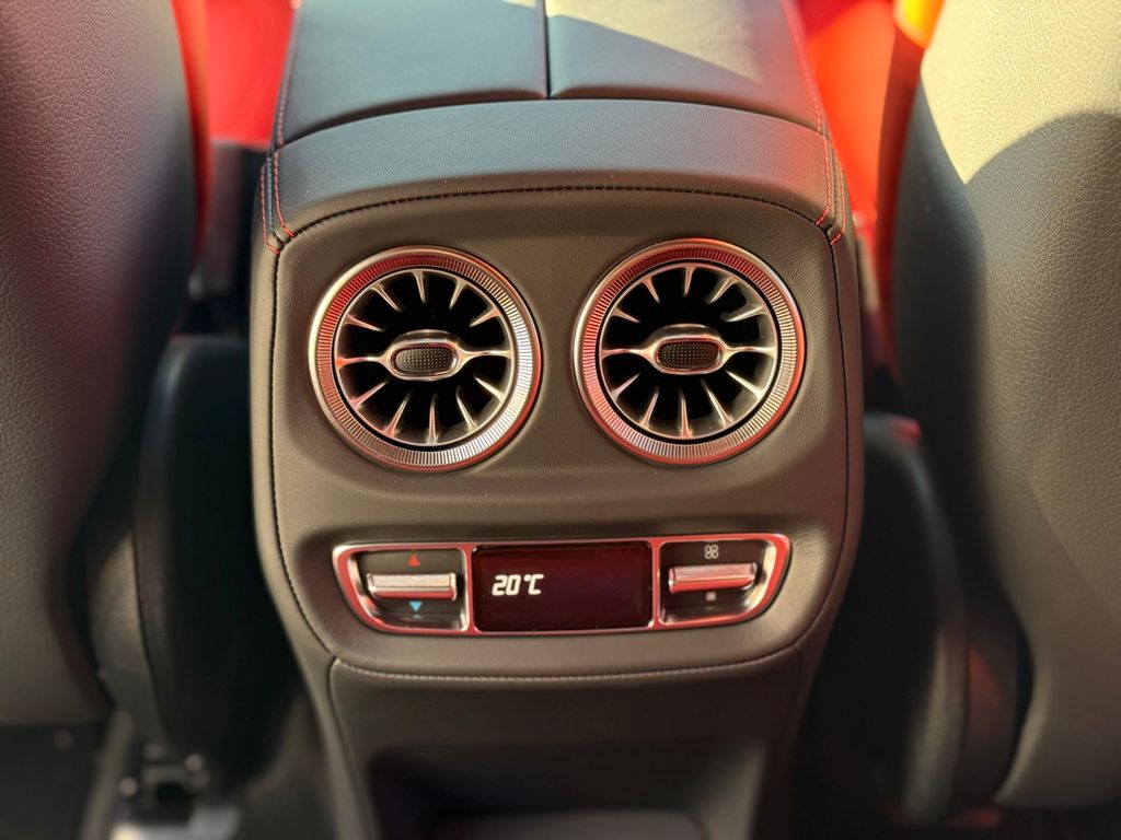 Mercedes-Benz G 63 AMG 2025