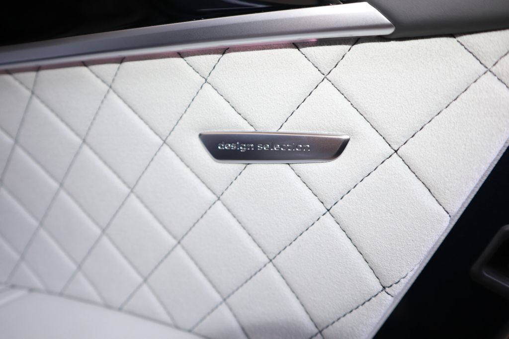 Audi A8 2023