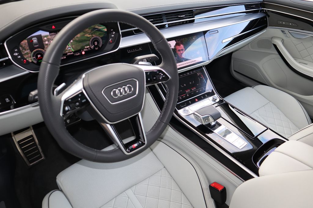 Audi A8 2023
