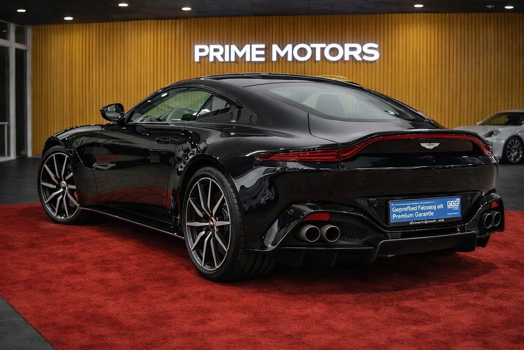 Aston Martin V8 Vantage 2019