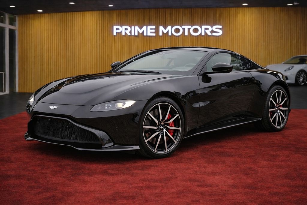 Aston Martin V8 Vantage 2019