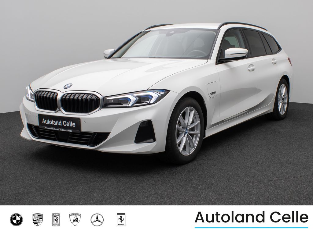 BMW 330 2022