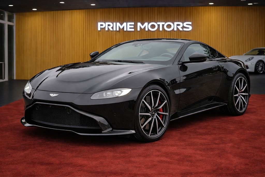 Aston Martin V8 Vantage 2019