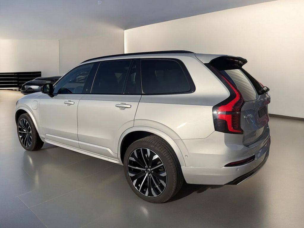 Volvo XC90 2025
