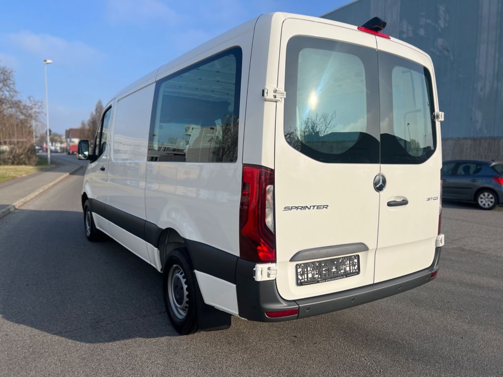Mercedes-Benz Sprinter 2025