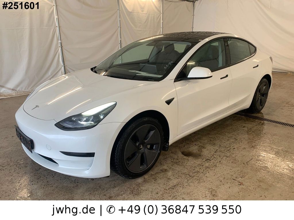 Tesla Model 3 2022