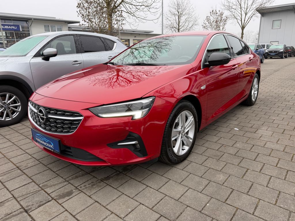 Opel Insignia 2022