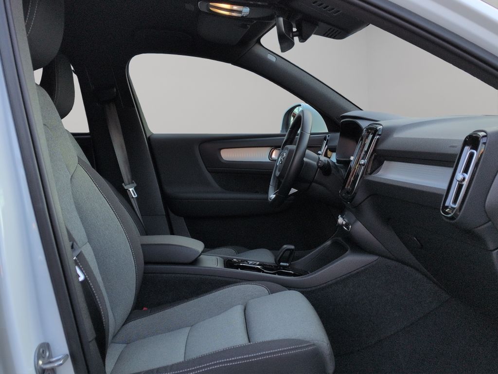 Volvo XC40 2023