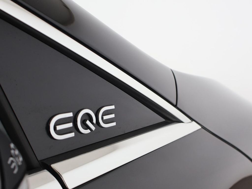 Mercedes-Benz EQE 2022
