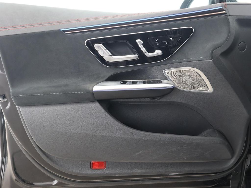 Mercedes-Benz EQE 2022