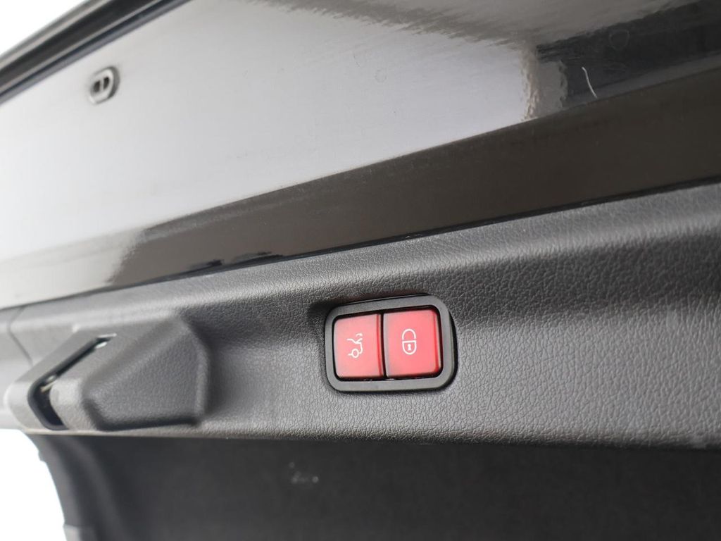 Mercedes-Benz EQE 2022