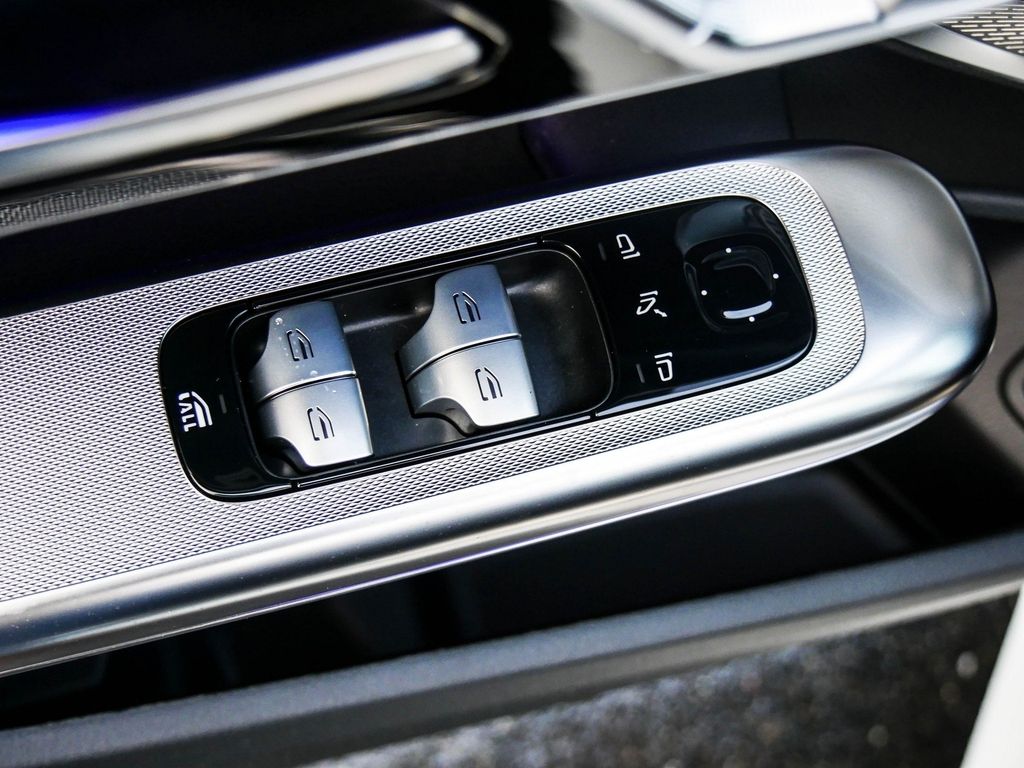 Mercedes-Benz CLE 200 2025