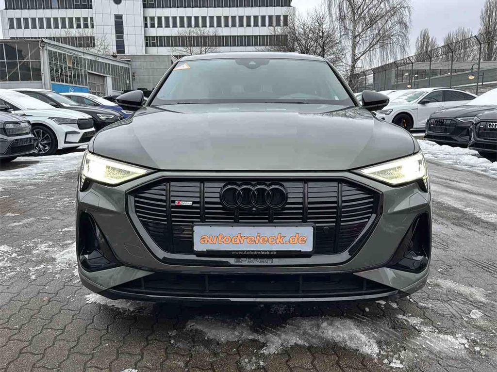 Audi e-tron 2022