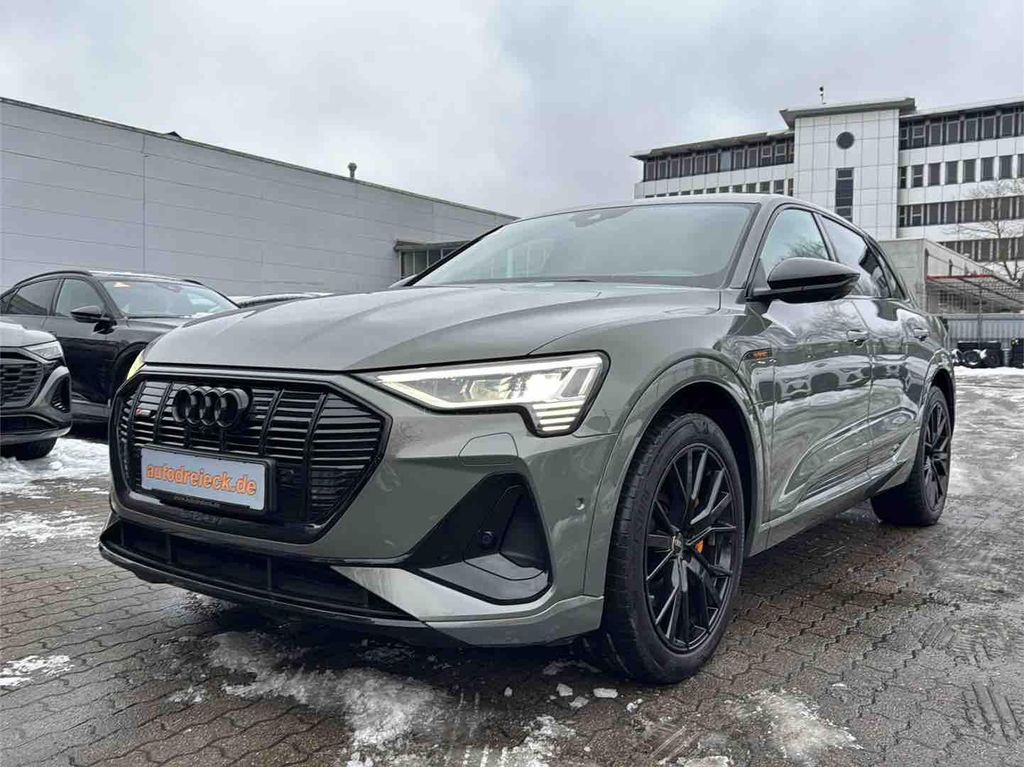 Audi e-tron 2022