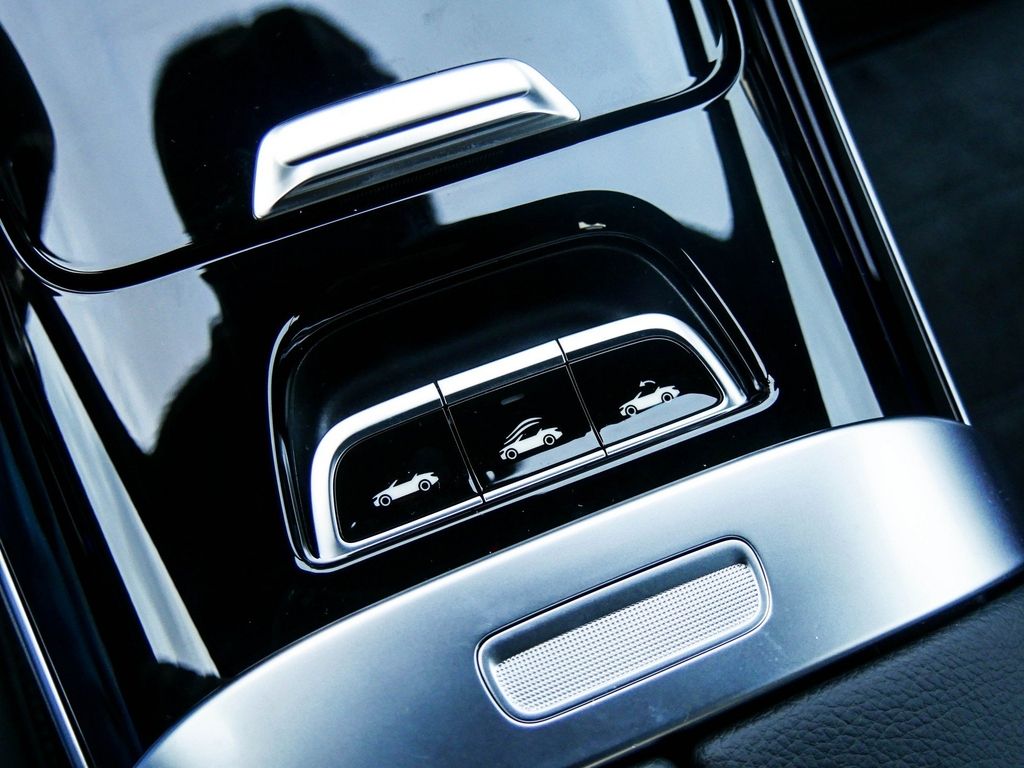 Mercedes-Benz CLE 200 2025