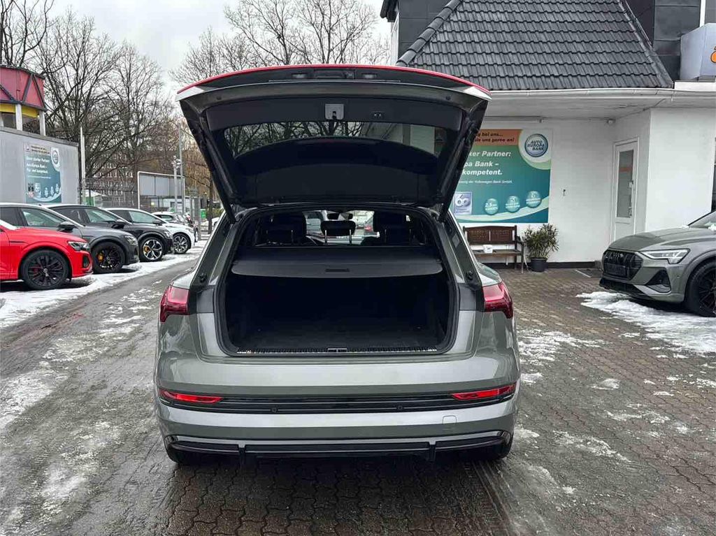 Audi e-tron 2022