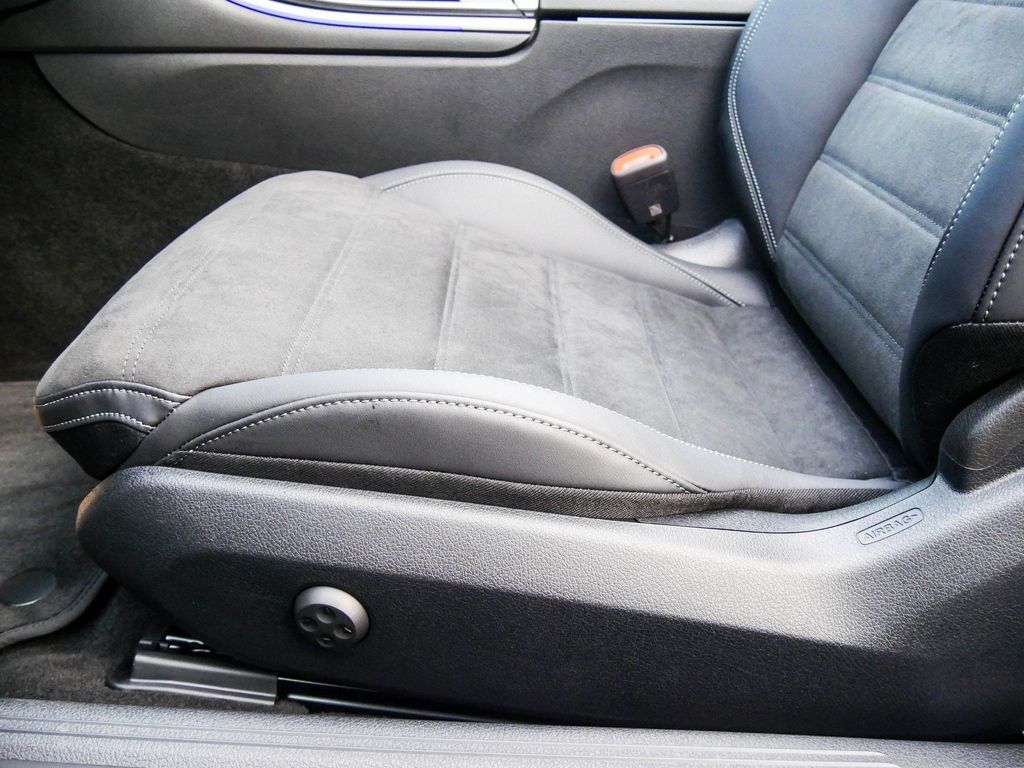 Mercedes-Benz CLE 200 2025