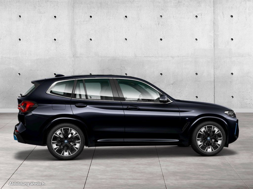 BMW iX3 2022