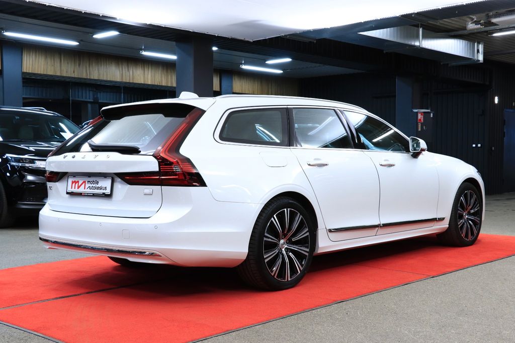 Volvo V90 2021