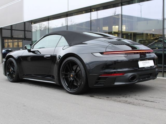 Porsche 992 2022