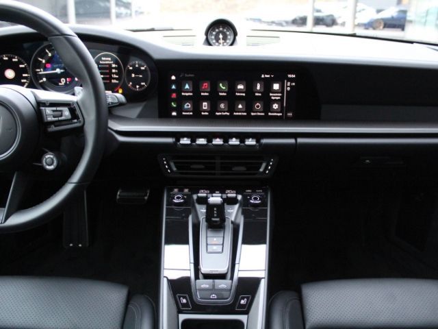 Porsche 992 2022