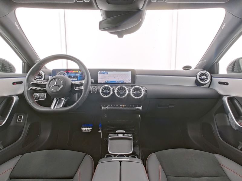 Mercedes-Benz A 250 2024