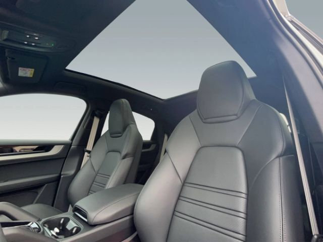 Porsche Cayenne 2025