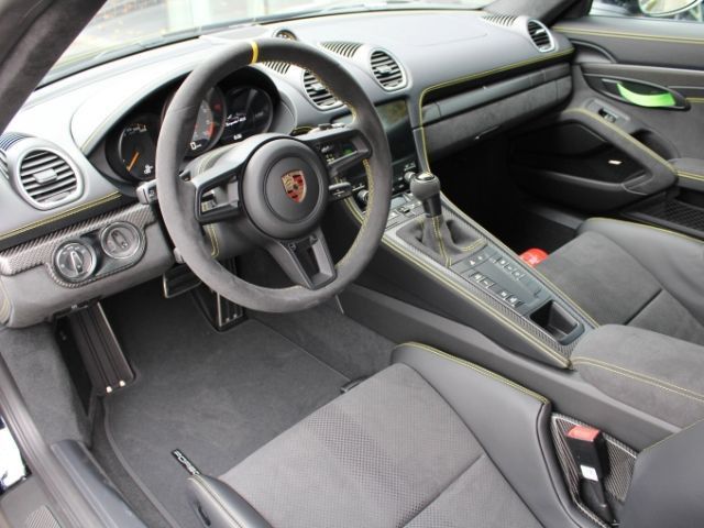 Porsche Boxster 2025