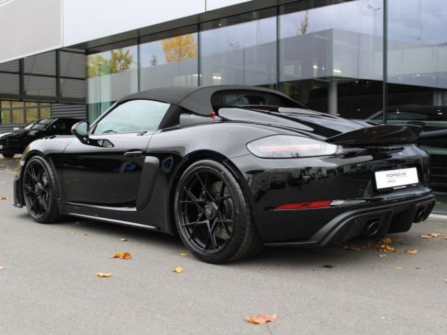 Porsche Boxster 2025