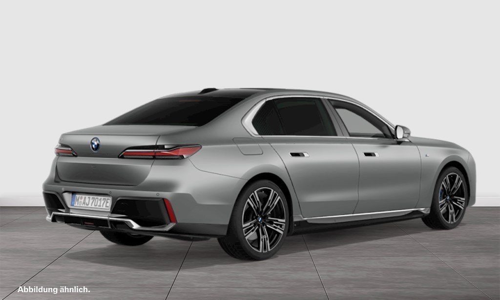 BMW i7 2024