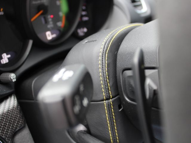 Porsche Boxster 2025