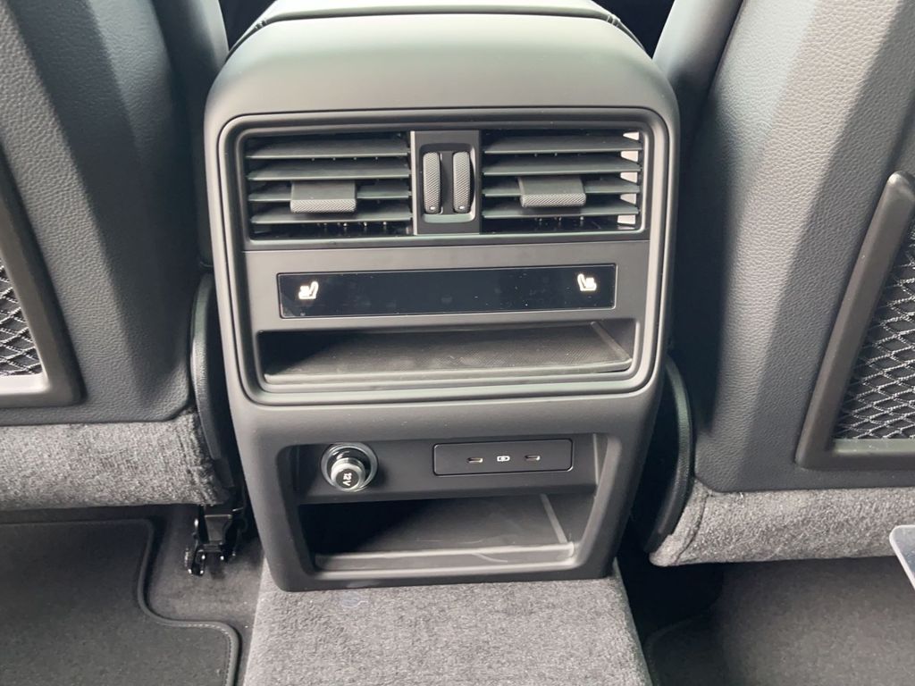 Porsche Cayenne 2025