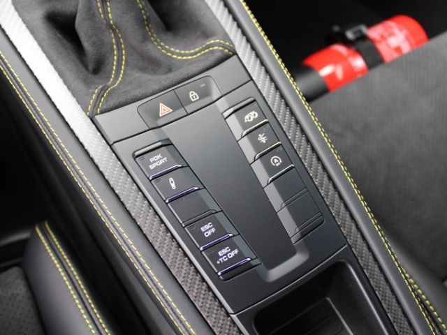 Porsche Boxster 2025