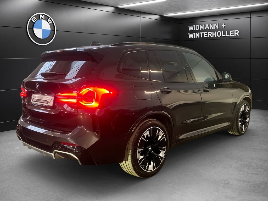 BMW iX3 2021