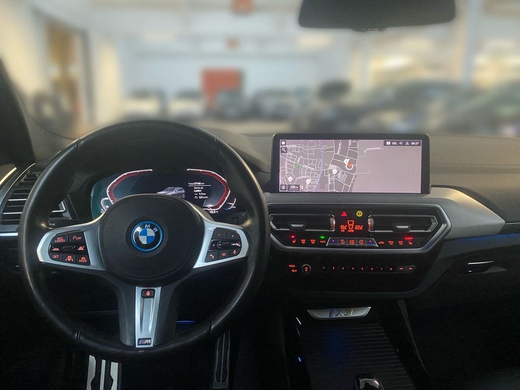 BMW iX3 2021