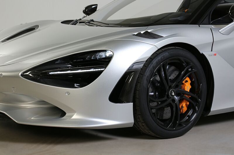 McLaren 750S 2024