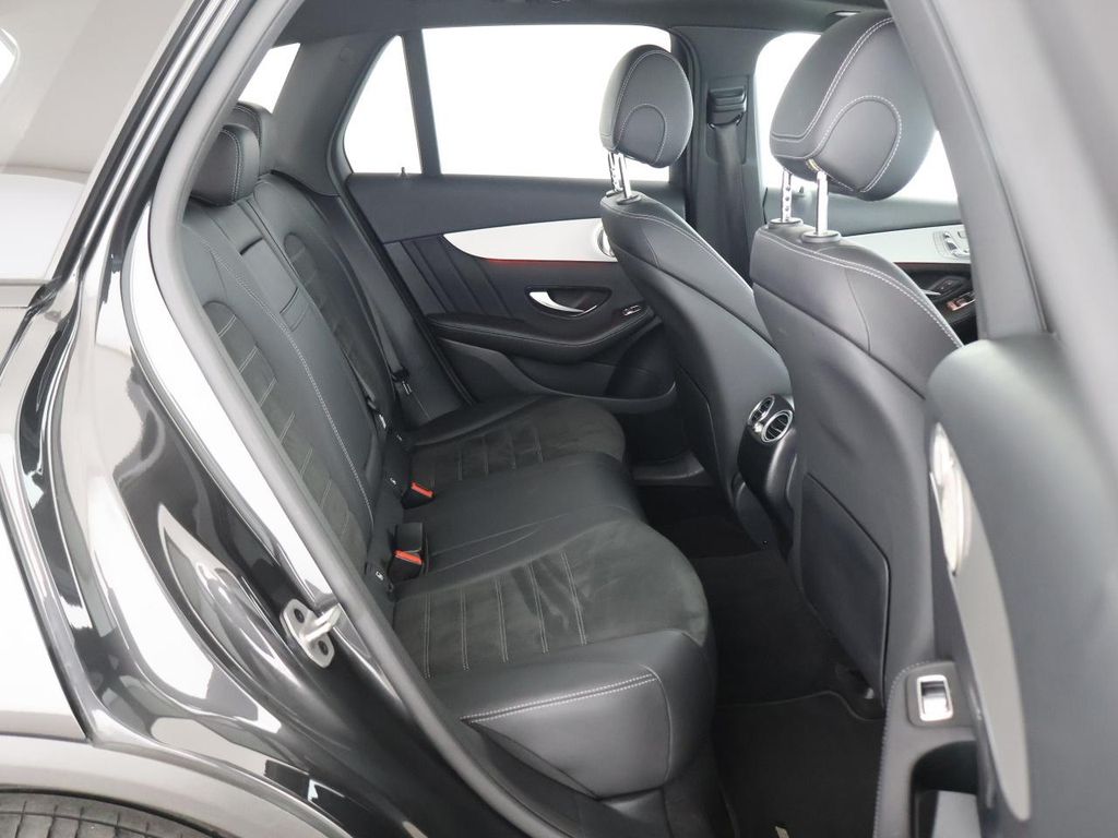 Mercedes-Benz GLC 300 2022