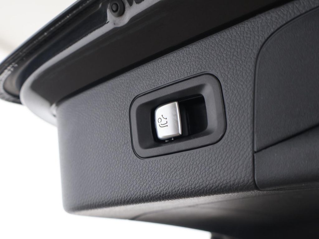 Mercedes-Benz GLC 300 2022