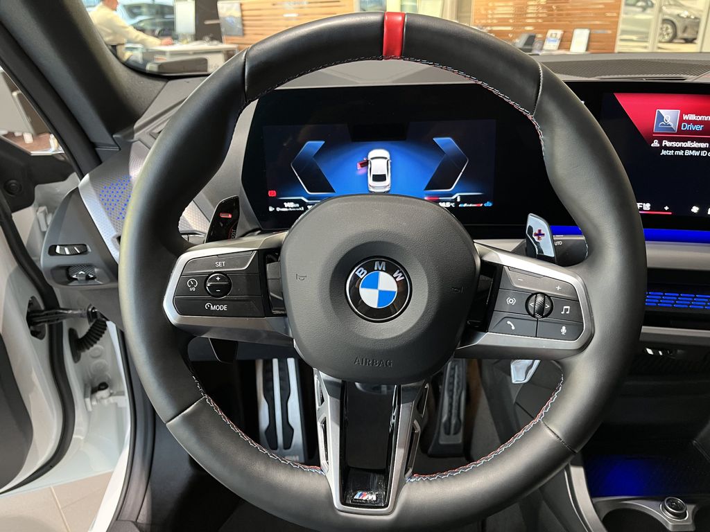 BMW M235 2025