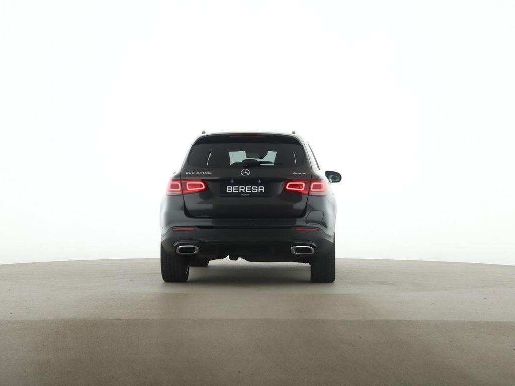 Mercedes-Benz GLC 300 2022
