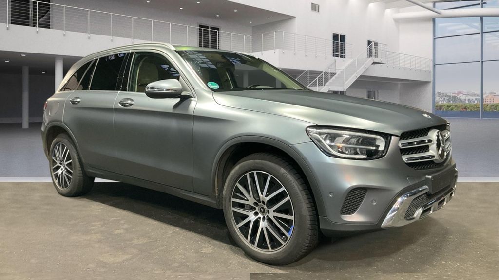 Mercedes-Benz GLC 300 2021