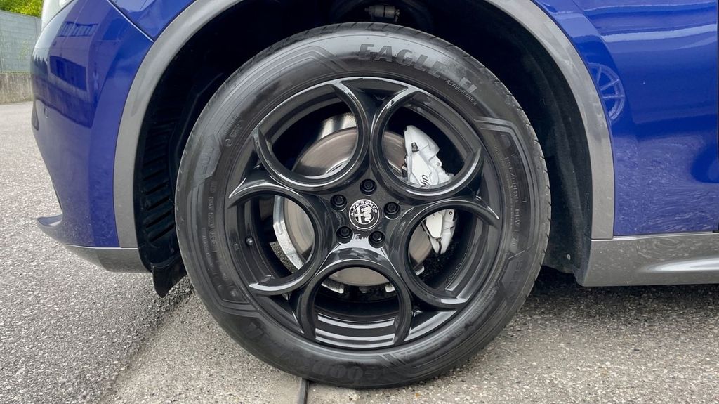 Alfa Romeo Stelvio 2022