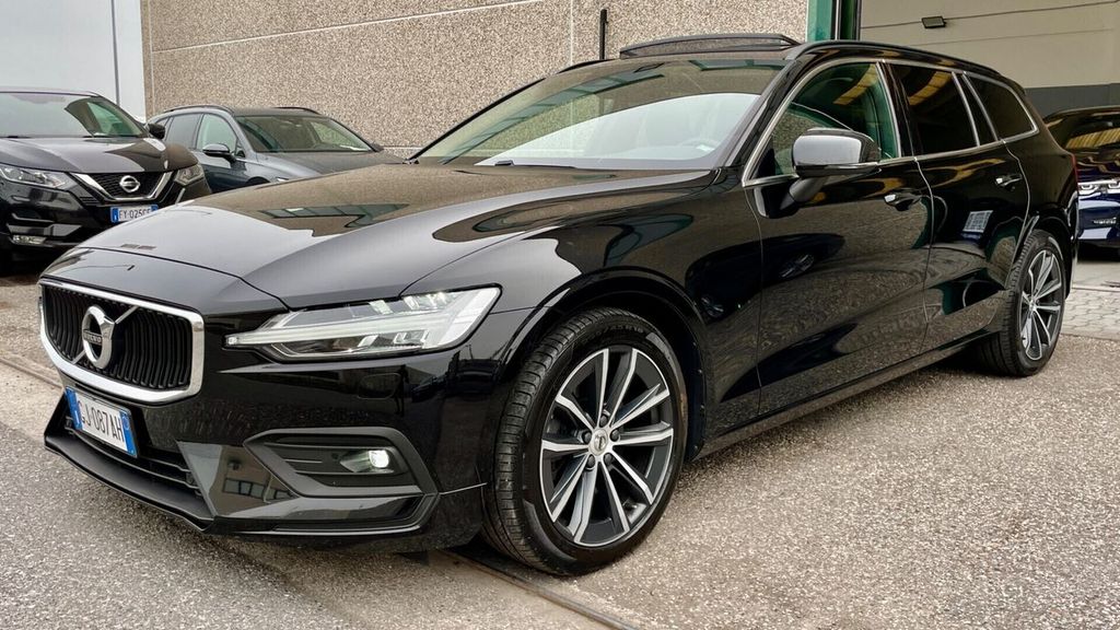 Volvo V60 2022